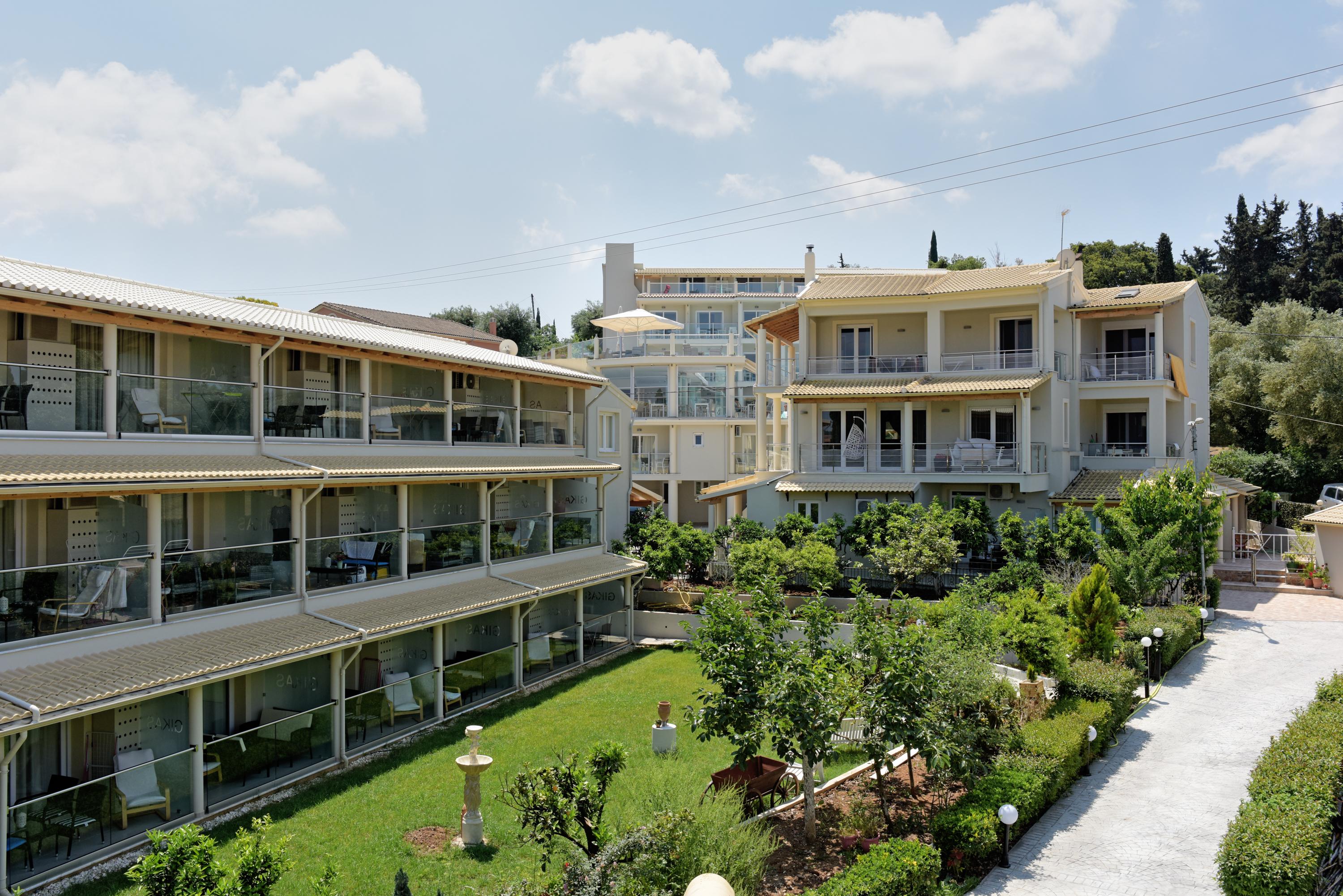 Palapart Gikas Suites And Studios Gouvia Exterior photo
