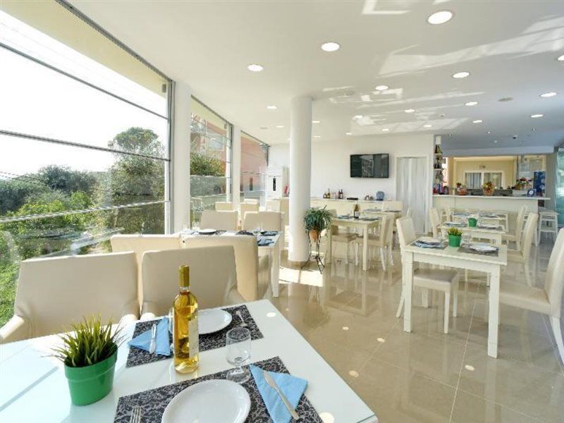 Palapart Gikas Suites And Studios Gouvia Exterior photo